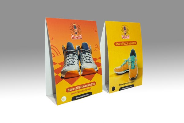 Displays «Triangulo» de Sobremesa